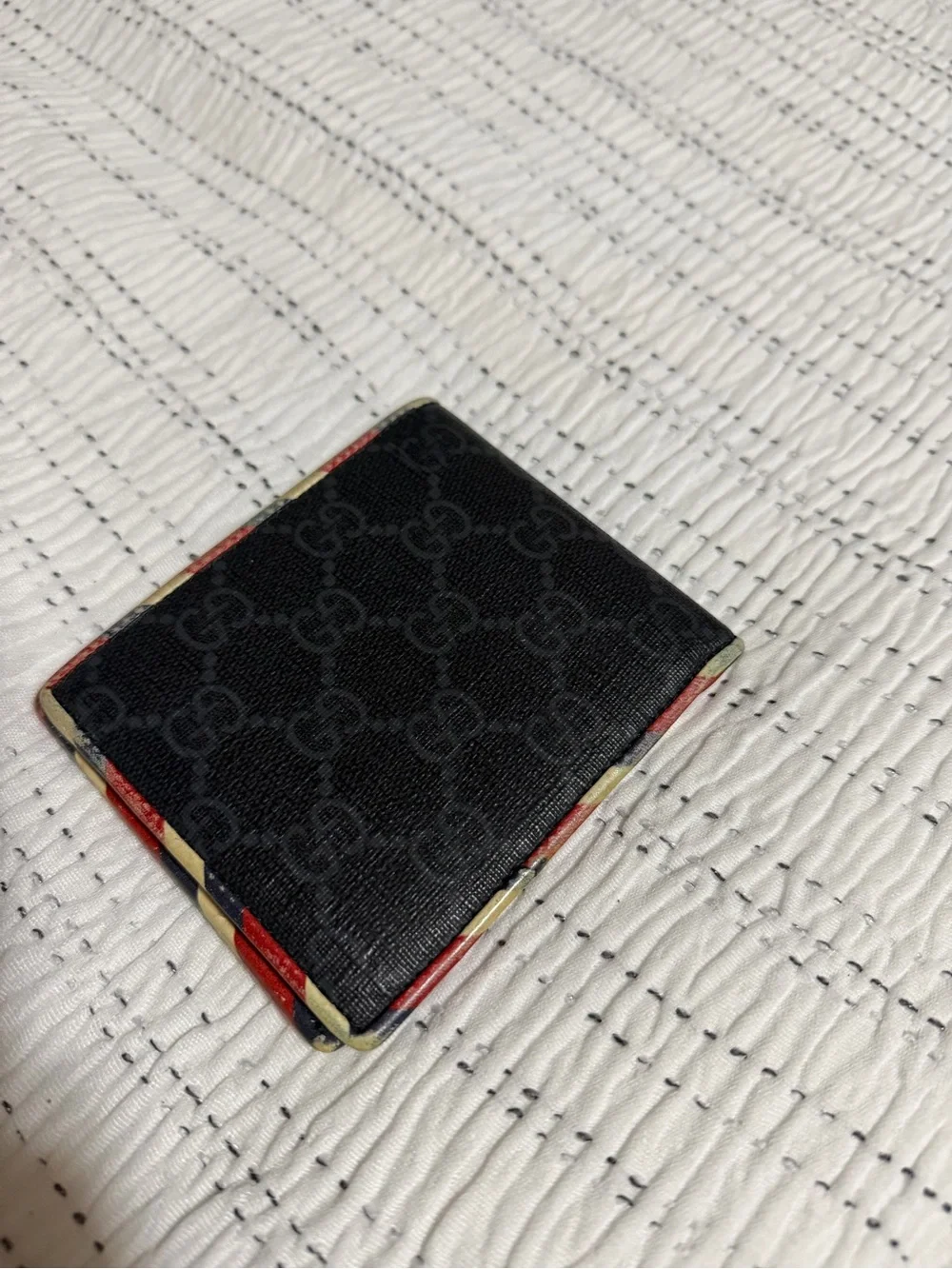 Gucci GG Supreme wallet with Colorful Tiger Emblem